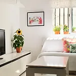Apto. Planta Baja Y Cochera Barrio San Basilio