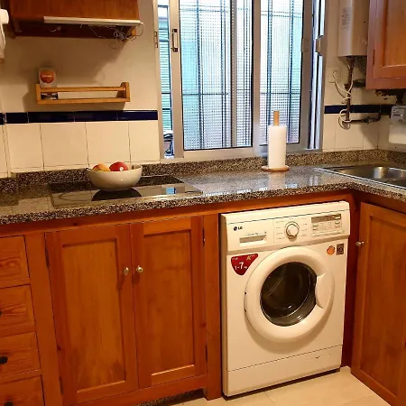 Apto. Planta Baja Y Cochera Barrio San Basilio Apartmán