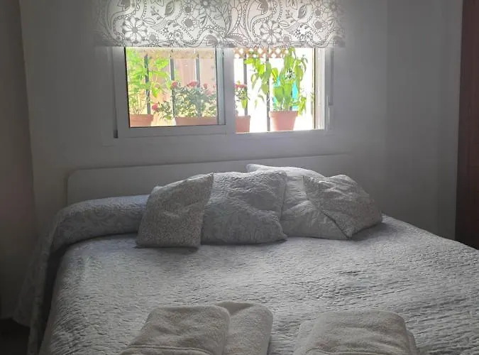 Apto. Planta Baja Y Cochera Barrio San Basilio * Córdoba