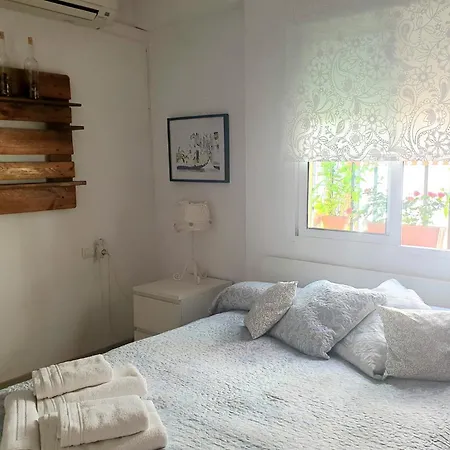 Apto. Planta Baja Y Cochera Barrio San Basilio