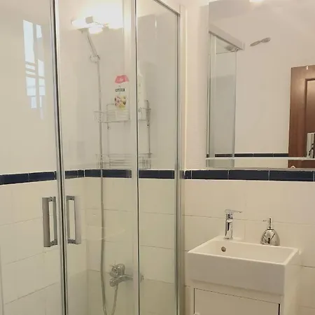 Apto. Planta Baja Y Cochera Barrio San Basilio