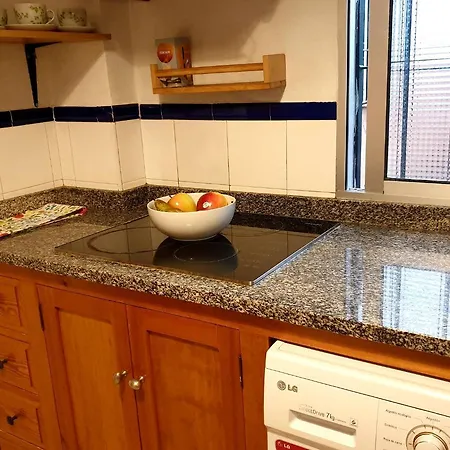 Apto. Planta Baja Y Cochera Barrio San Basilio Διαμέρισμα