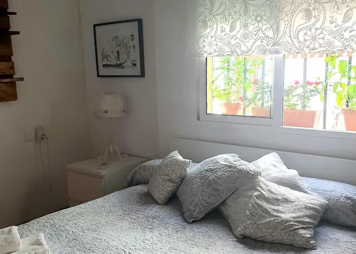 Apto. Planta Baja Y Cochera Barrio San Basilio Cordova