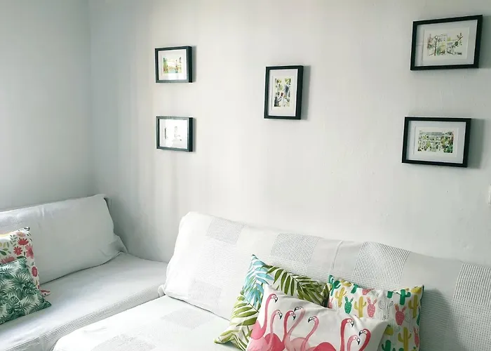 Apto. Planta Baja Y Cochera Barrio San Basilio * Cordova