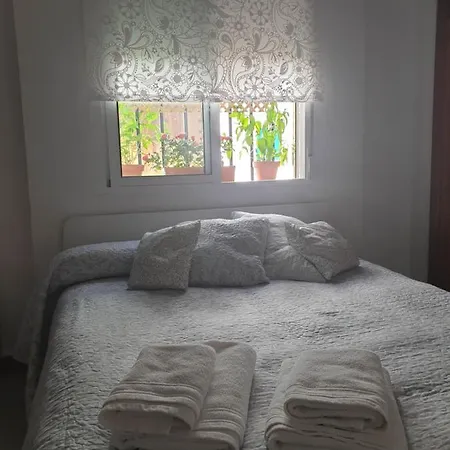 Apto. Planta Baja Y Cochera Barrio San Basilio * Córdoba